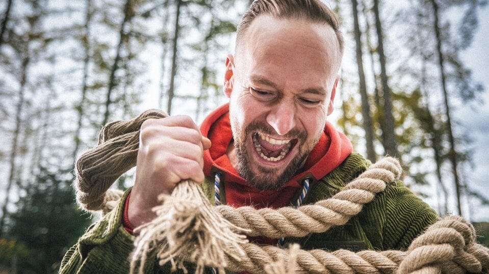 Tobias Broek Image Video