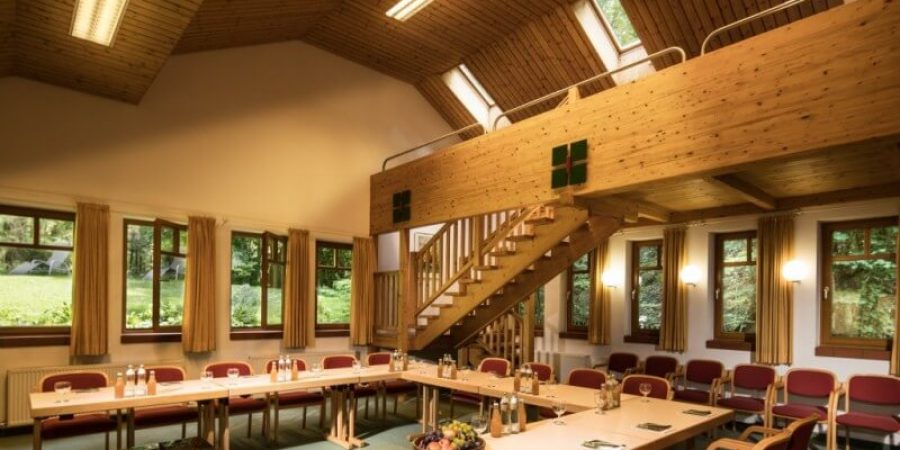 FR_Hotel-Hammerschmiede_02_Seminarraum-Schoenberg_ti.jpg